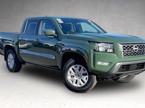 Used 2023 Nissan Frontier SV w/ SV Convenience Package AWD/4WD image 2