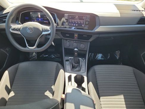 Used 2023 Volkswagen Jetta S image 2