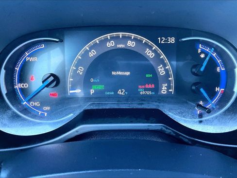 Used 2019 Toyota RAV4 XSE image 19