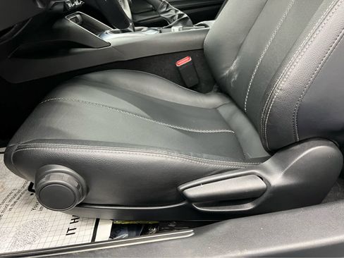 Used 2022 MAZDA MX-5 Miata Grand Touring image 17