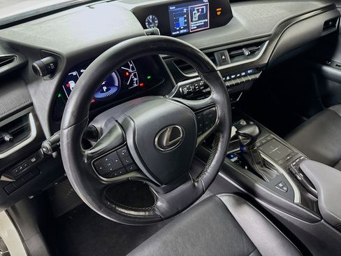 Used 2019 Lexus UX 250h image 23