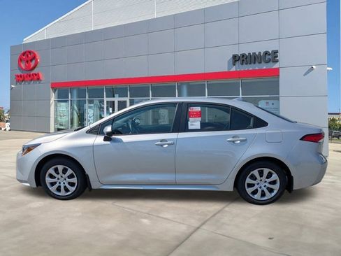 New 2026 Toyota Corolla LE image 7