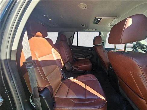 Used 2019 Chevrolet Tahoe Premier w/ Premier Plus Edition image 16
