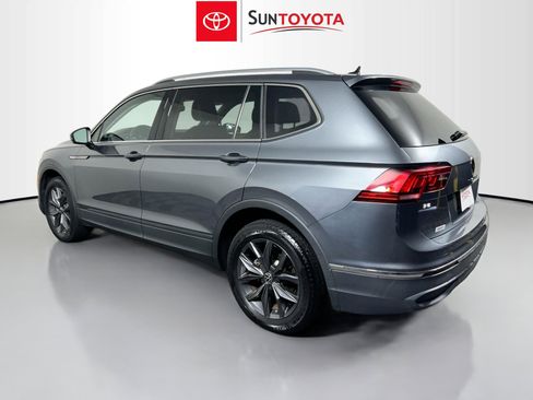 Used 2022 Volkswagen Tiguan SE image 6