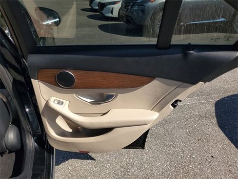 Used 2020 Mercedes-Benz C 300 4MATIC Sedan image 31