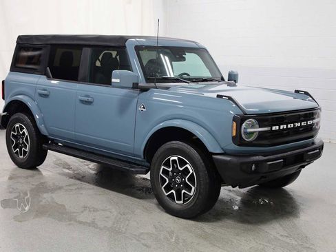 Used 2021 Ford Bronco Outer Banks image 13