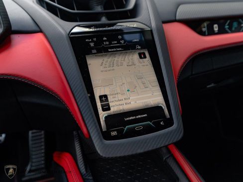 Used 2025 Lamborghini Revuelto AWD/4WD image 17