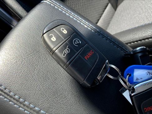 Certified 2022 Jeep Compass Latitude w/ Convenience Group image 13