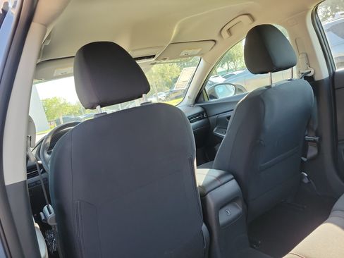 Certified 2025 Nissan Sentra SR FWD image 19