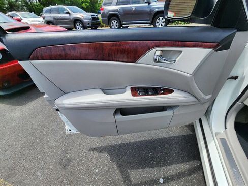 Used 2012 Toyota Avalon image 14