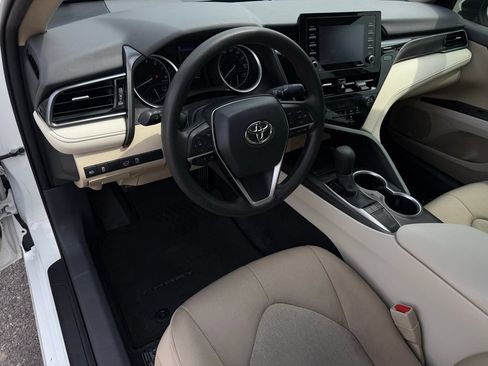 Used 2023 Toyota Camry LE FWD image 9