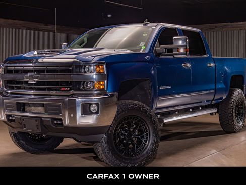 Used 2019 Chevrolet Silverado 2500 LTZ w/ Duramax Plus Package AWD/4WD image 5