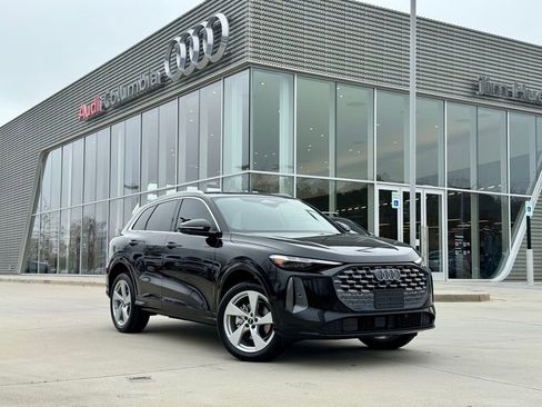 New 2025 Audi Q5 Premium Plus image 2