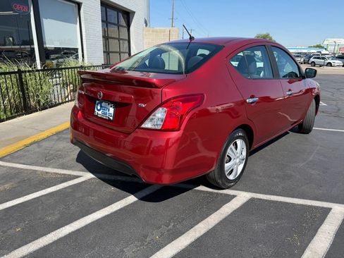 Used 2019 Nissan Versa SV FWD image 7