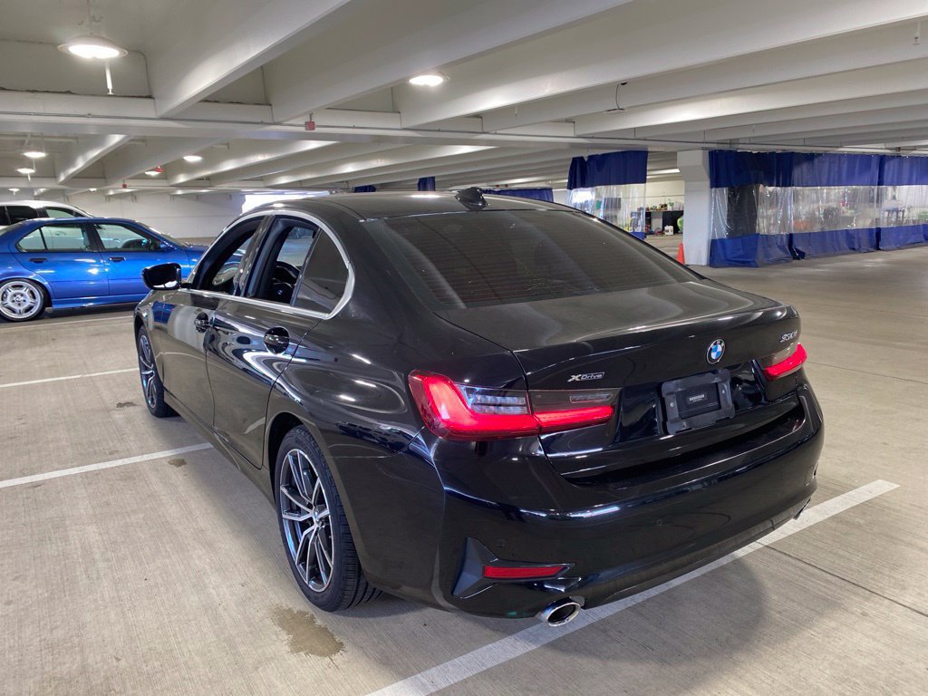 Used 2021 BMW 330i xDrive Sedan w/ Convenience Package AWD/4WD image 3