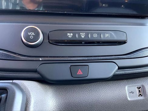 New 2026 Ford Transit 250 148 Medium Roof w/ Load Area Protection Package image 20