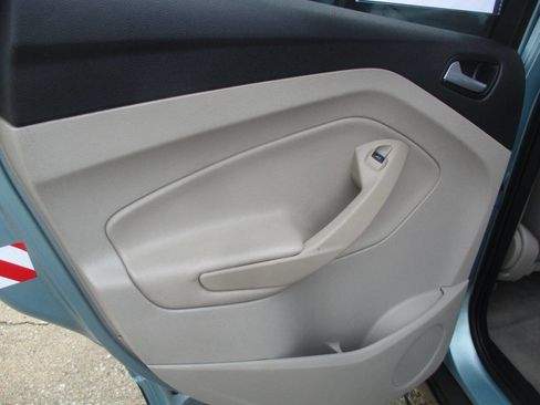 Used 2013 Ford Escape SE image 33