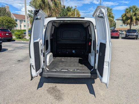 Used 2020 Nissan NV200 S image 13