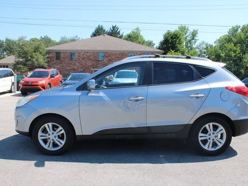 Used 2011 Hyundai Tucson GLS FWD image 5