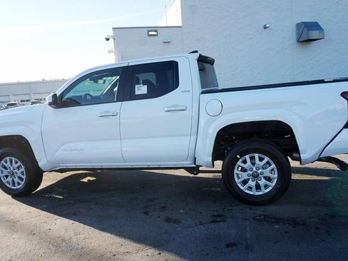 New 2026 Toyota Tacoma SR5 image 7