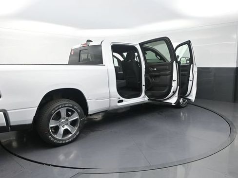 New 2026 RAM 1500 Express AWD/4WD image 35