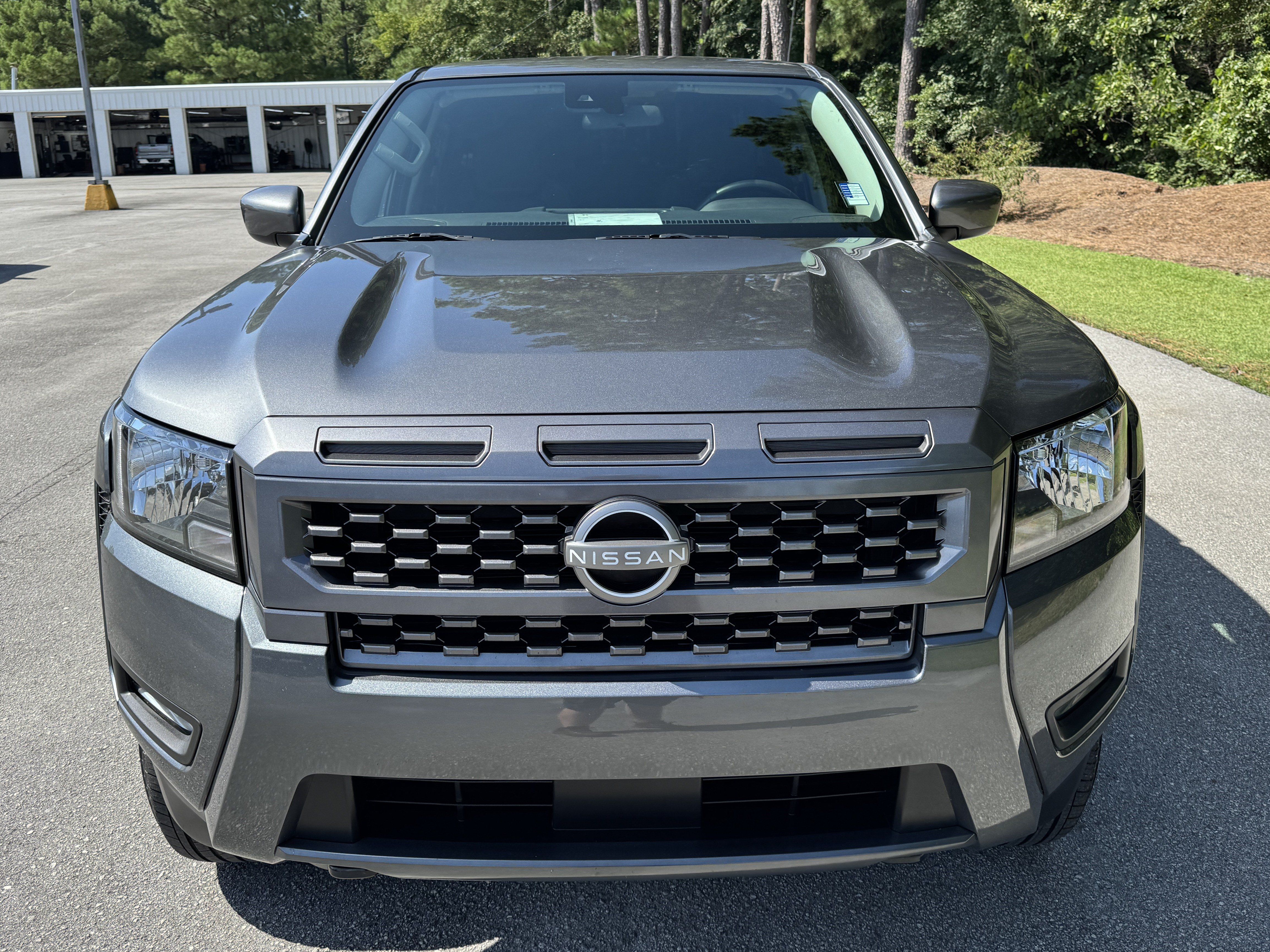 Used 2025 Nissan Frontier SV w/ SV Convenience Package AWD/4WD image 40