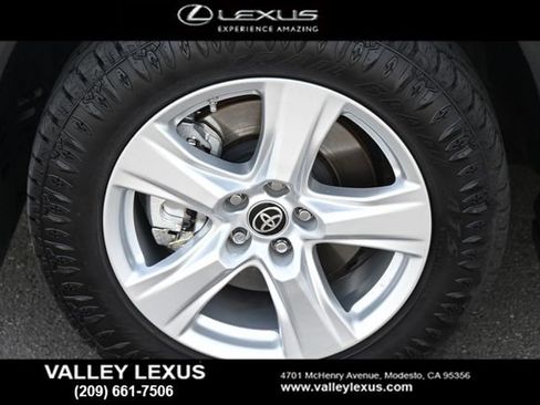 Used 2022 Toyota Highlander LE image 7