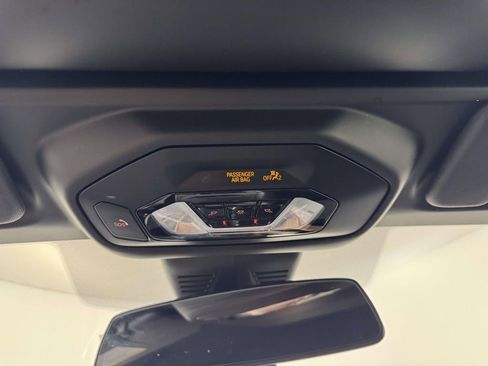 Used 2024 BMW Z4 M40i w/ Premium Package image 25