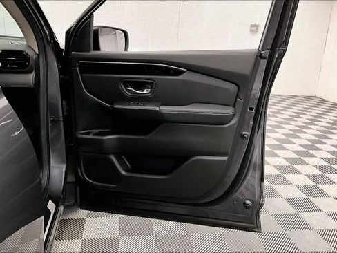 Used 2025 Honda Pilot EX-L image 20