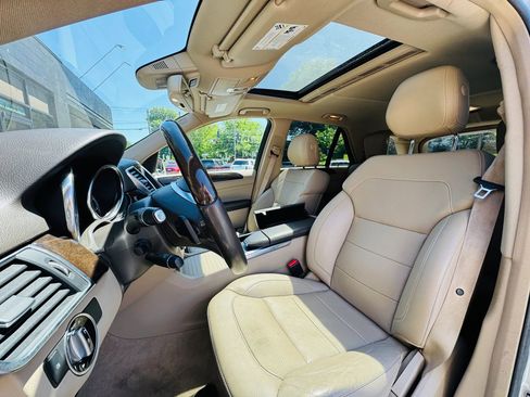 Used 2015 Mercedes-Benz ML 350 4MATIC w/ Premium 1 Package image 11