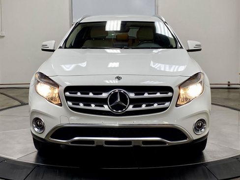 Used 2019 Mercedes-Benz GLA 250 4MATIC image 3