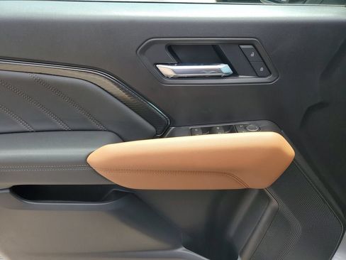 New 2026 GMC Canyon AT4 AWD/4WD image 17