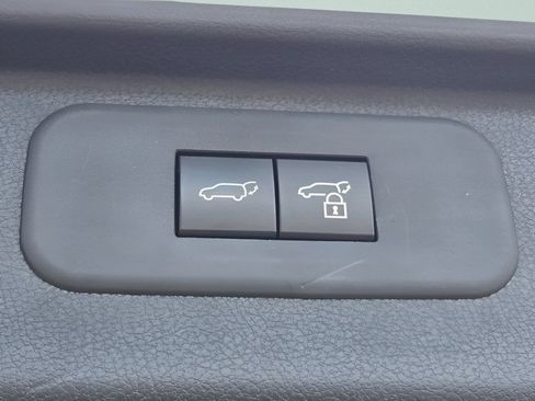 Used 2024 Toyota Grand Highlander AWD image 25