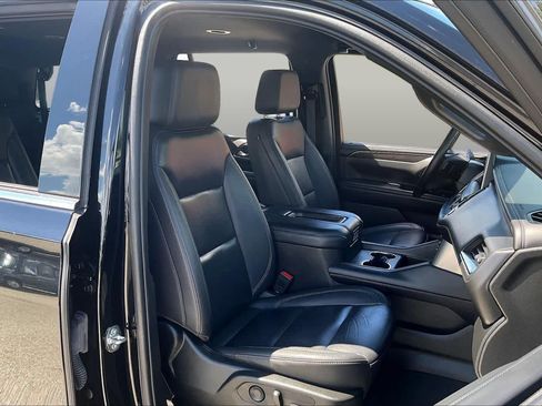 Used 2024 Chevrolet Tahoe LT RWD image 9