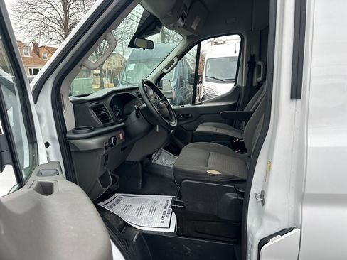 Used 2024 Ford Transit 350 XL image 27