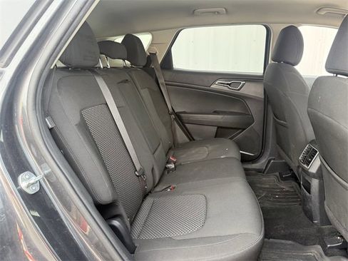 Used 2024 Kia Sportage LX image 29