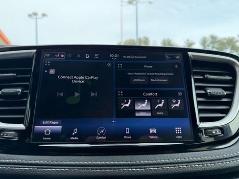 Used 2022 Chrysler Pacifica Touring-L w/ S Appearance Package image 24