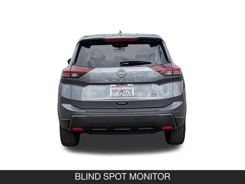 Certified 2024 Nissan Rogue SV FWD image 9