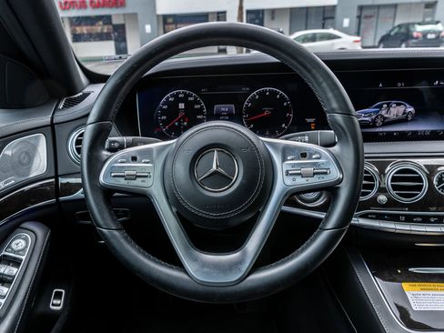 Used 2019 Mercedes-Benz S 560 Sedan image 37