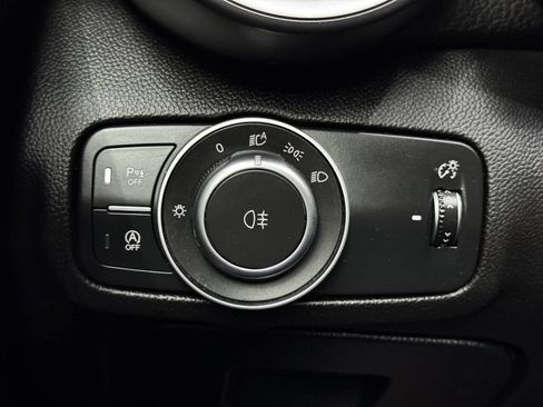 Used 2022 Alfa Romeo Giulia Ti image 31