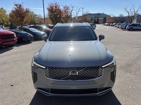 Used 2026 Volvo XC90 B6 Ultra w/ Protection Package AWD/4WD image 2