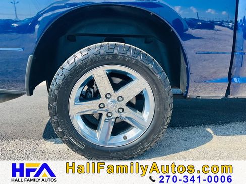 Used 2017 RAM 1500 Express AWD/4WD image 12