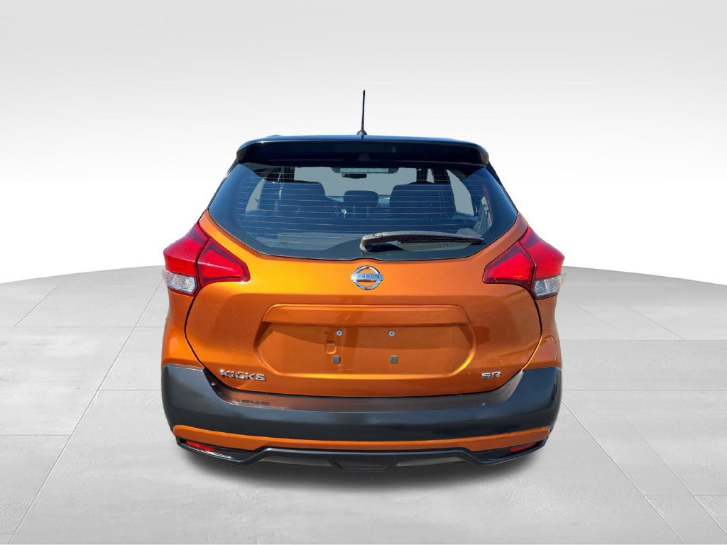 Used 2018 Nissan Kicks SR FWD image 4