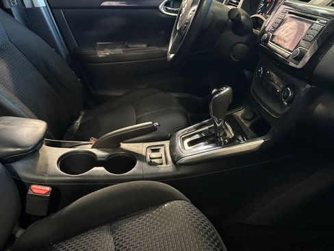 Used 2016 Nissan Sentra SR FWD image 17