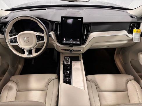 New 2026 Volvo XC60 B5 Ultra w/ Climate Package image 2