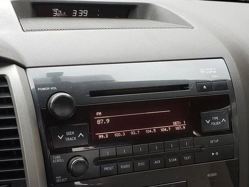 Used 2010 Toyota Tundra 4x4 Double Cab image 24