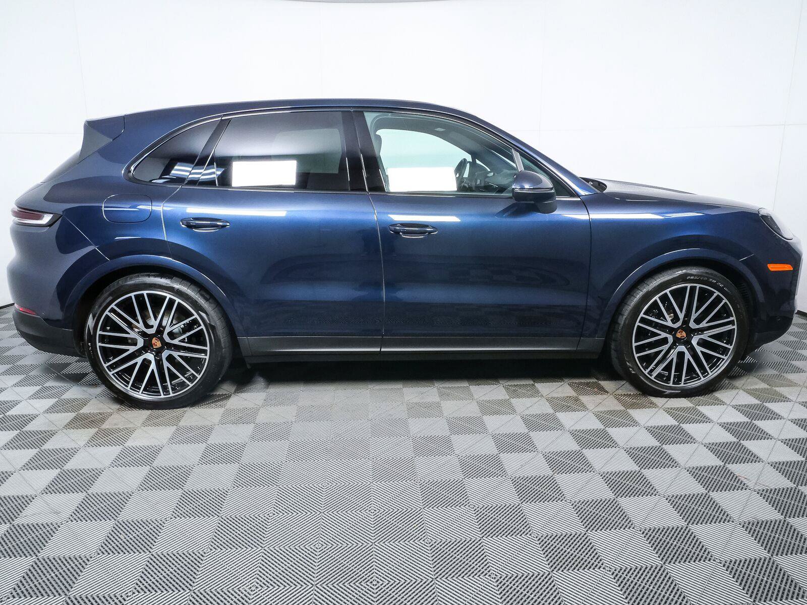 Certified 2026 Porsche Cayenne S AWD/4WD image 29