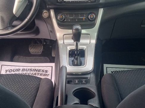 Used 2015 Nissan Sentra SR FWD image 16