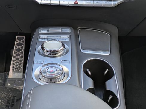 Certified 2024 Genesis GV70 2.5T w/ Sport Prestige Package AWD/4WD image 18
