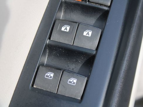 Used 2019 Toyota Highlander AWD V6 image 21